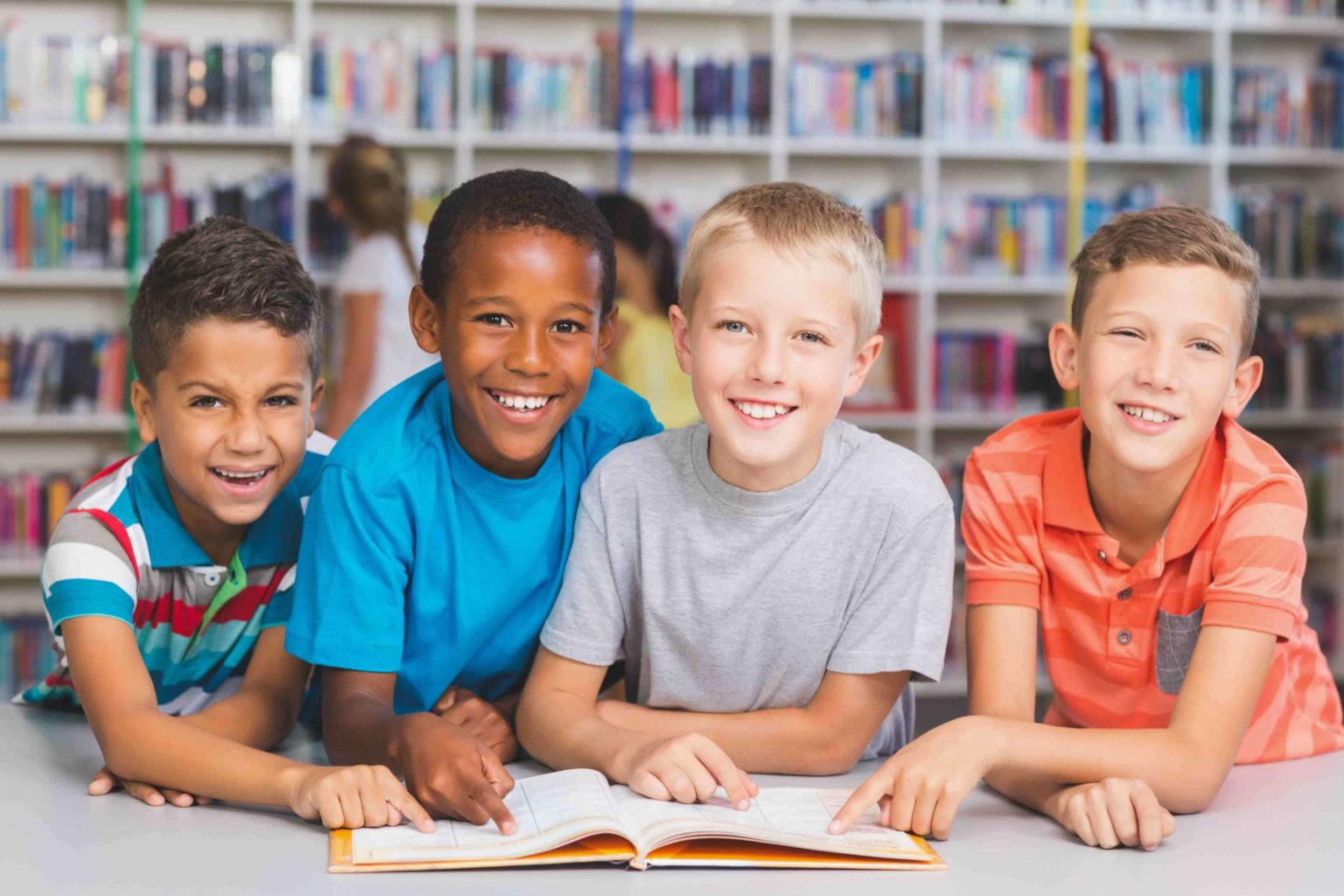We and play together. Школьный класс. read the book aloud. learning english together. international read the book aloud day.